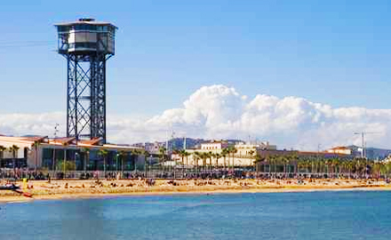 Plage de Sant Sebastia à Barcelone