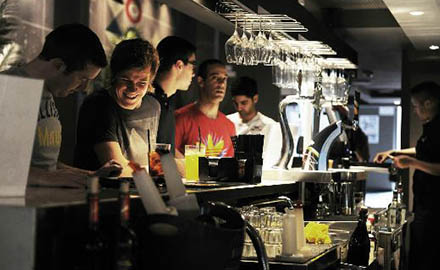 Bar sportif tendance Le Belushi's à Barcelone